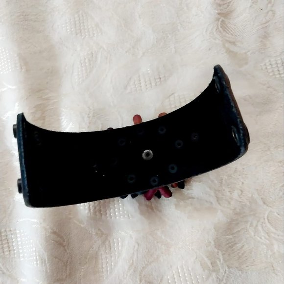 Handmade Leather Flower Bracelet Cuff Dark Blue - Picture 6 of 8